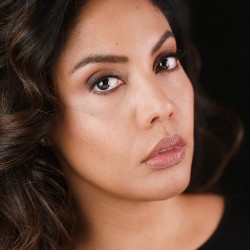 28-MARIANA MANZANO-WEB